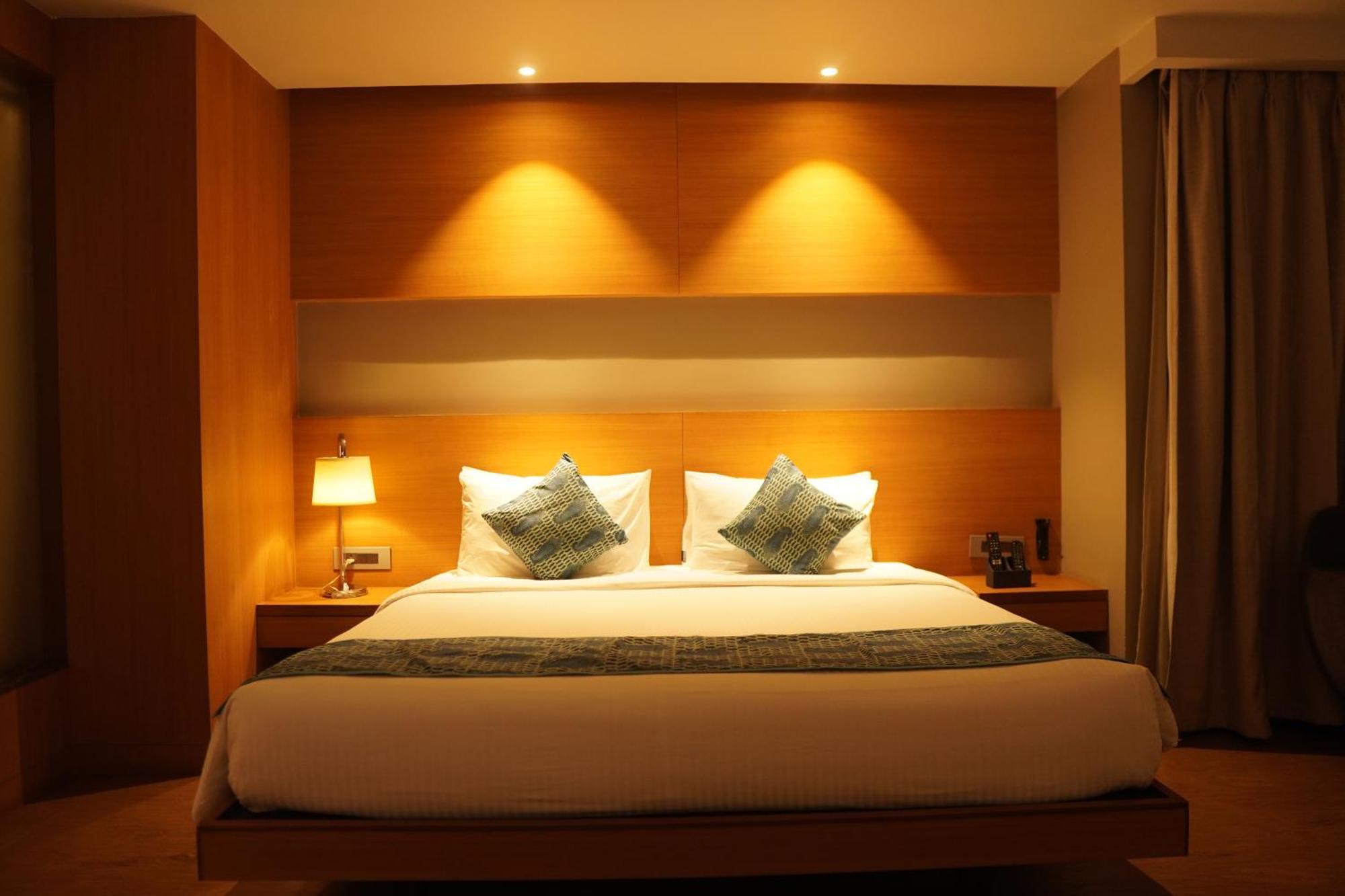 Kiranshree Grand Hotel Guwahati Eksteriør billede