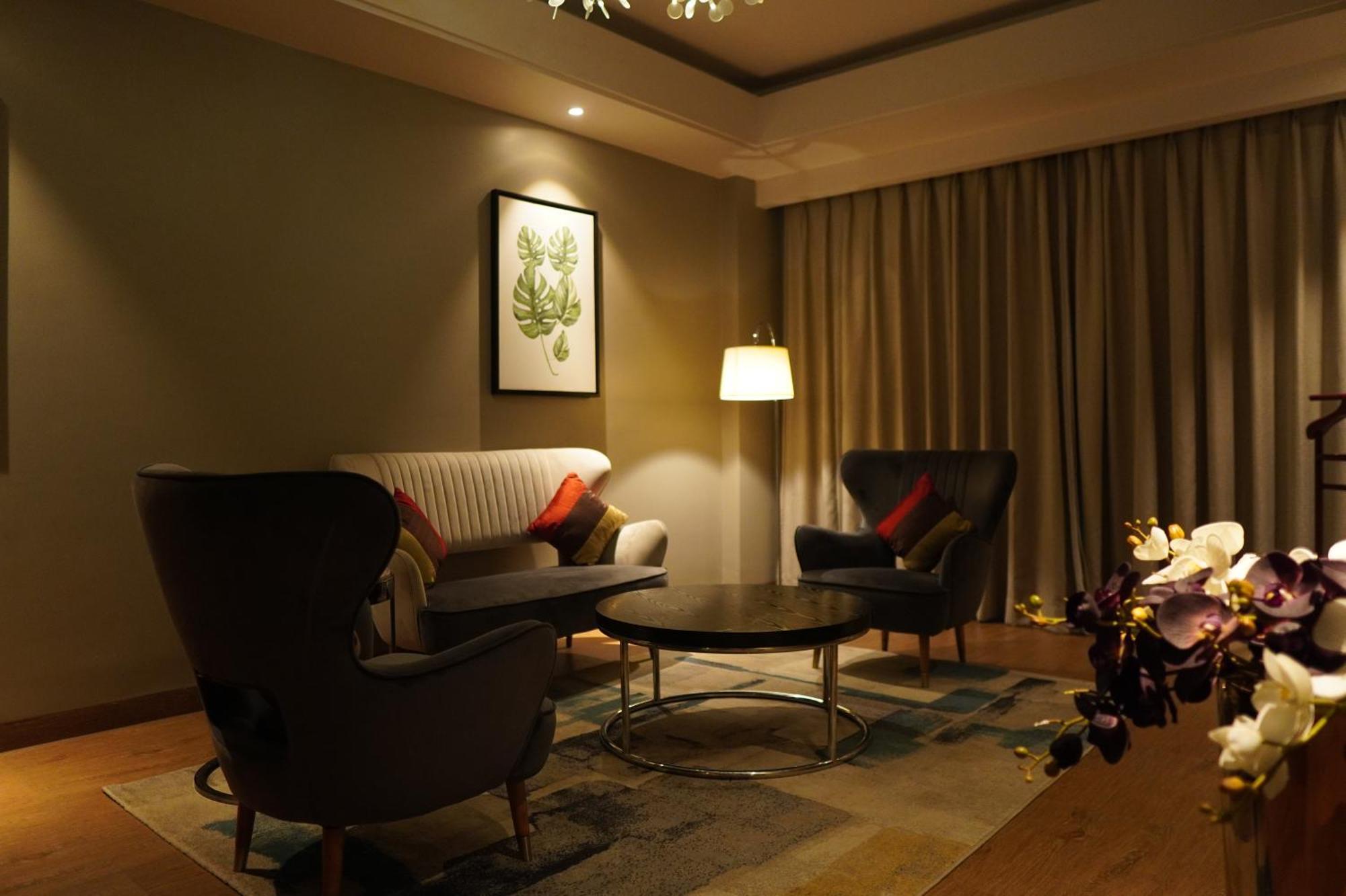 Kiranshree Grand Hotel Guwahati Eksteriør billede