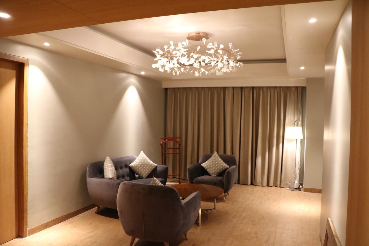Kiranshree Grand Hotel Guwahati Eksteriør billede