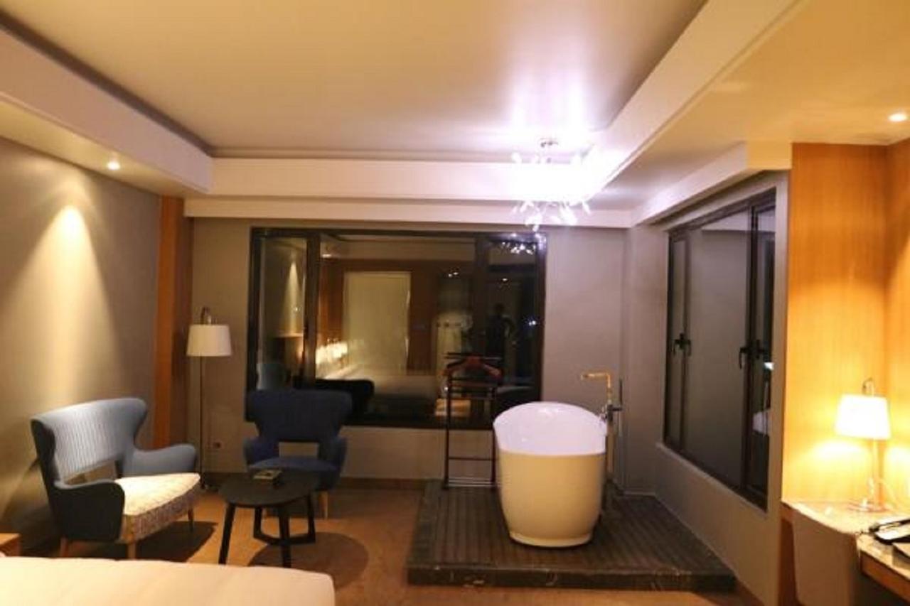 Kiranshree Grand Hotel Guwahati Eksteriør billede