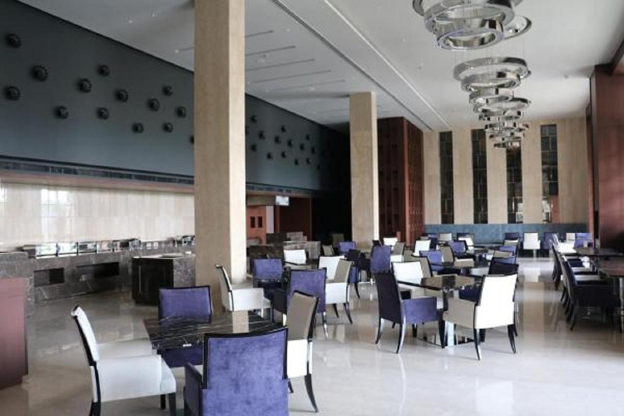 Kiranshree Grand Hotel Guwahati Eksteriør billede
