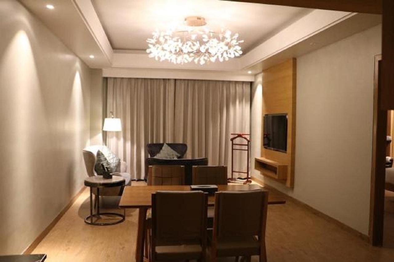 Kiranshree Grand Hotel Guwahati Eksteriør billede