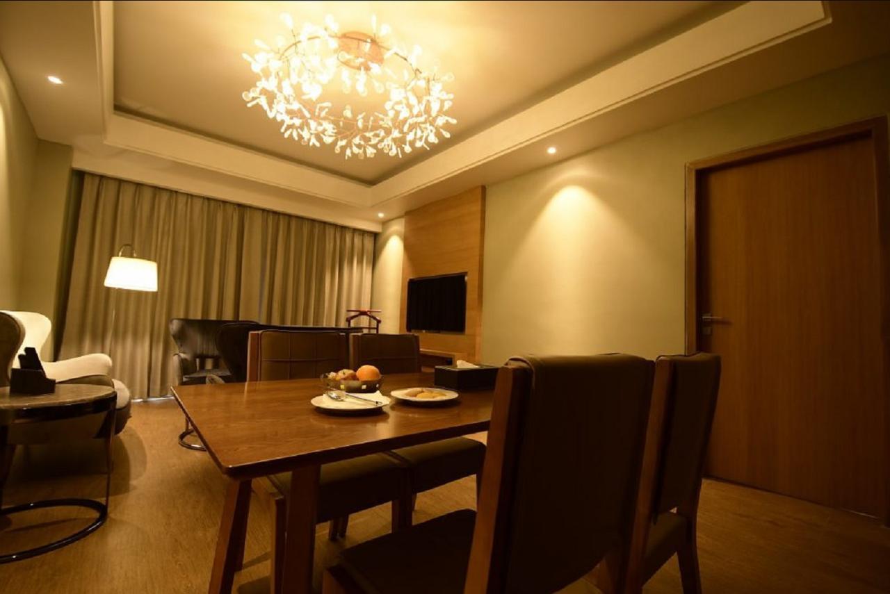 Kiranshree Grand Hotel Guwahati Eksteriør billede