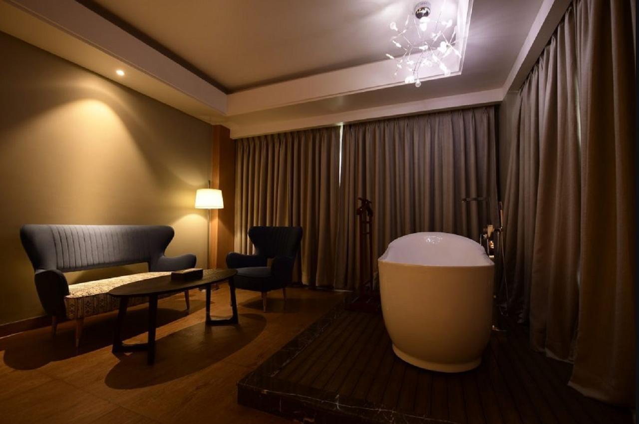 Kiranshree Grand Hotel Guwahati Eksteriør billede