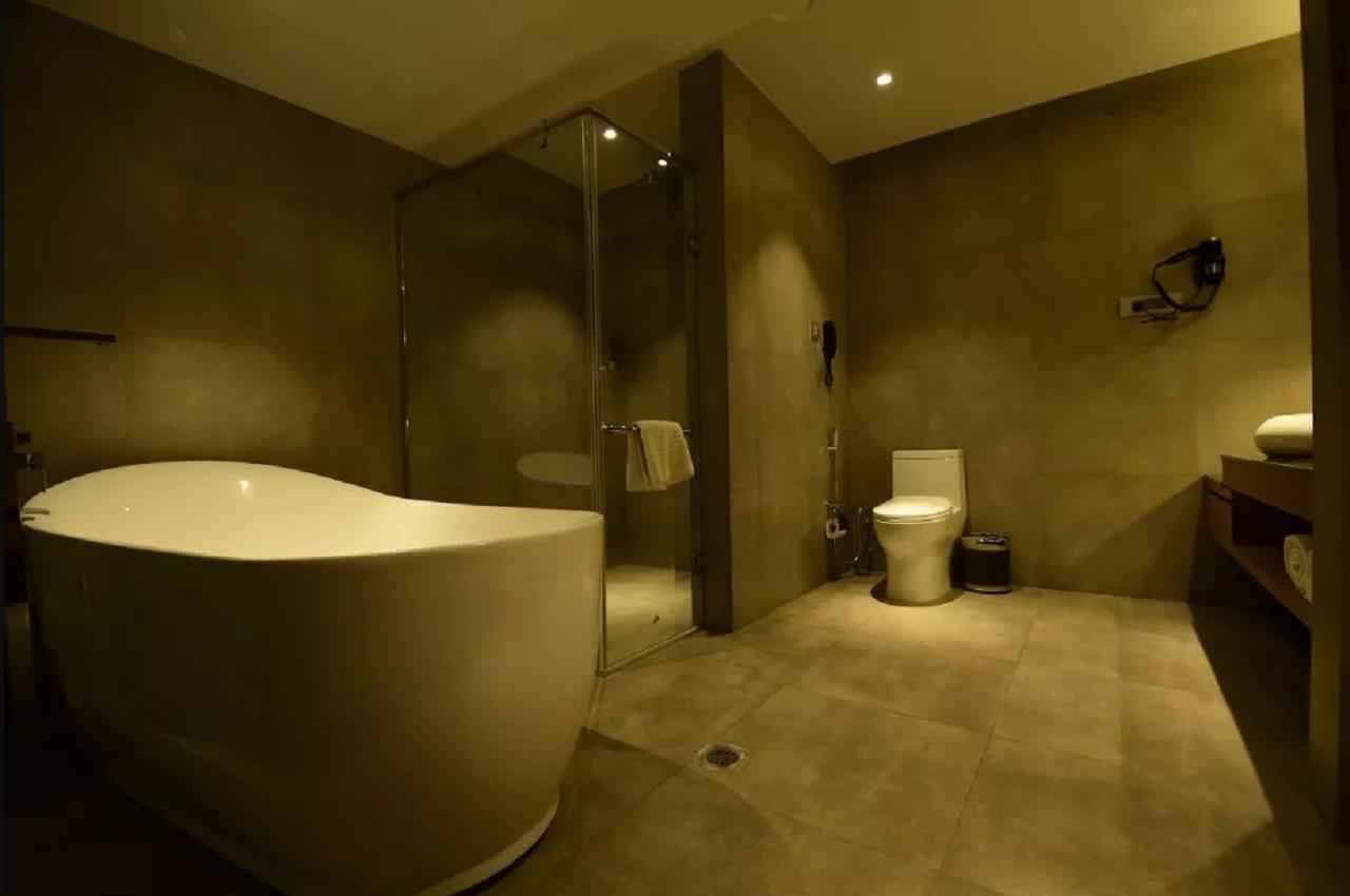 Kiranshree Grand Hotel Guwahati Eksteriør billede